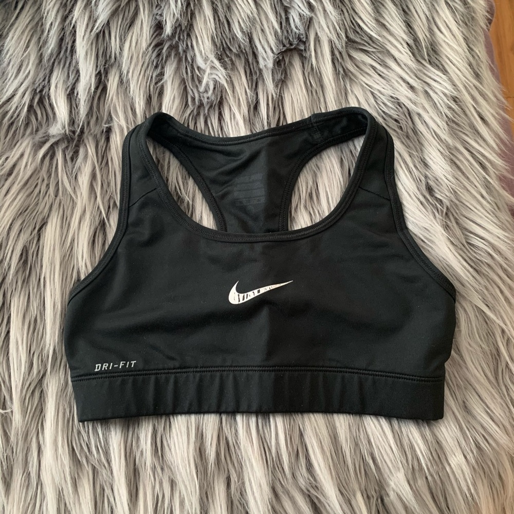 Nike sports bra XS